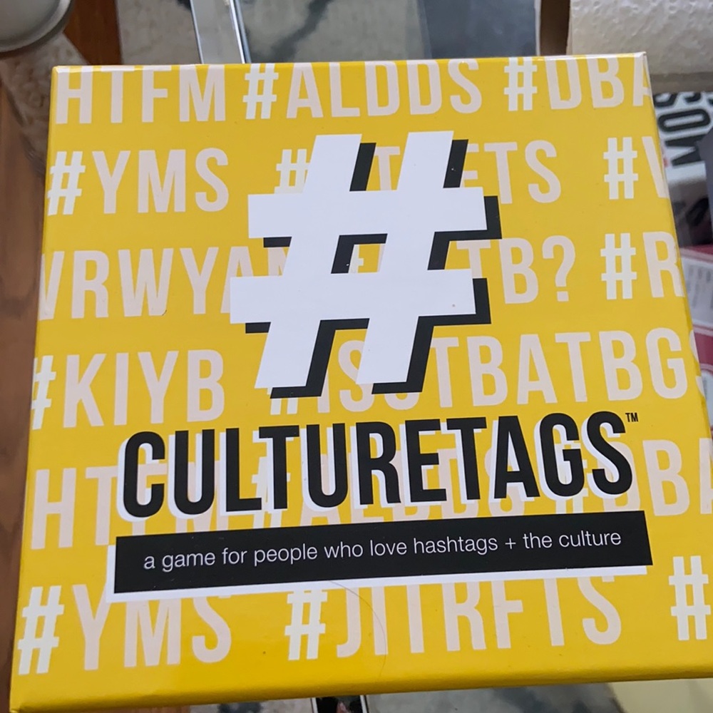 CULTURE TAGS CARD GAME